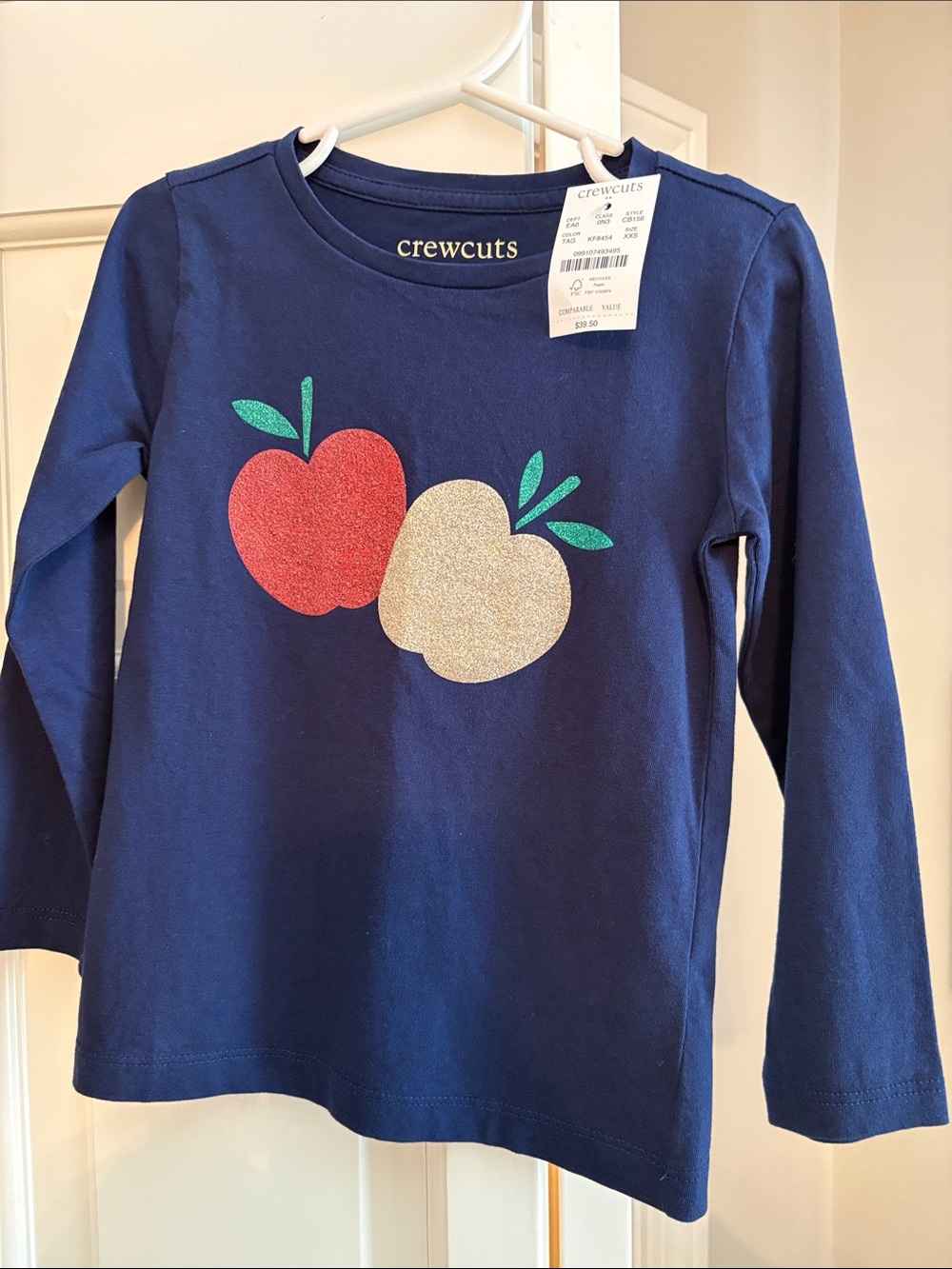 NWT crewcuts Girls' Navy Blue Long-Sleeve Apple Graphic Tee - XXS